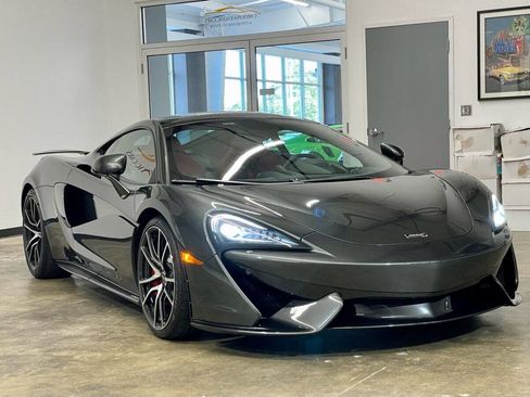 Used 2017 McLaren 570S image 5