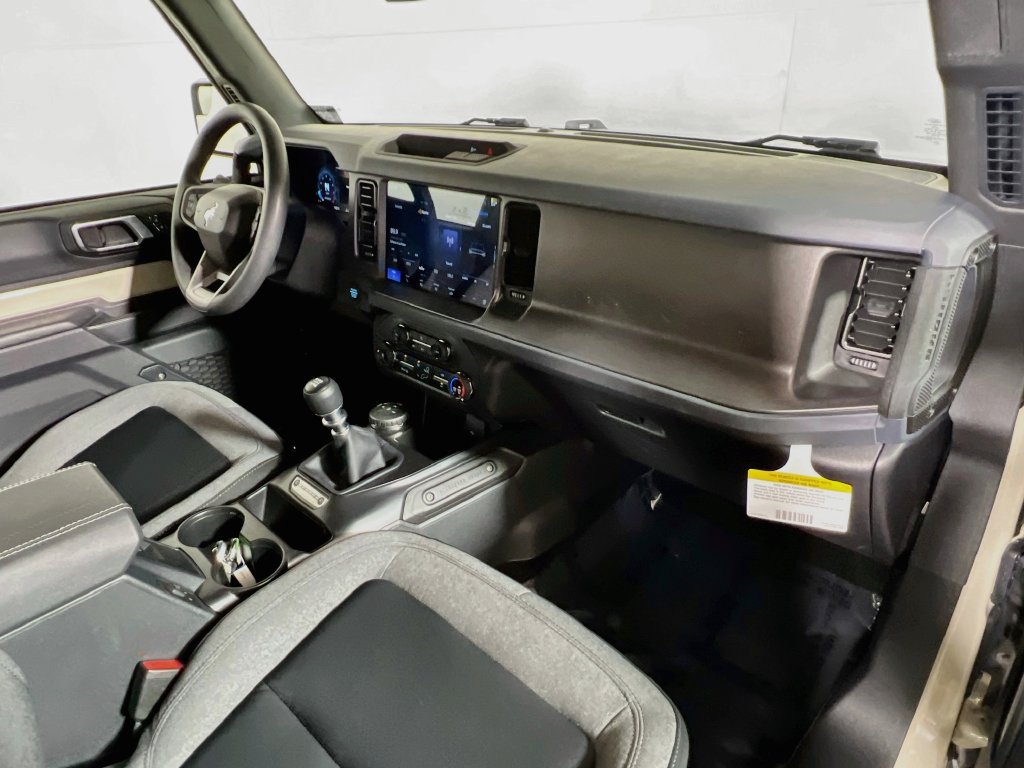 Used 2025 Ford Bronco 2-Door AWD/4WD image 24