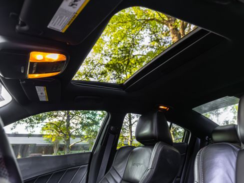 Used 2016 Dodge Charger SRT w/ Harman/Kardon Audio Group image 12