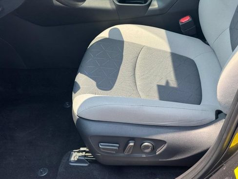 Used 2024 Toyota RAV4 XLE AWD/4WD image 23