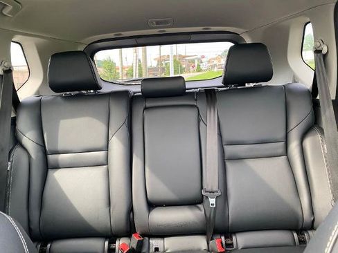 Used 2023 Nissan Rogue SL FWD image 27