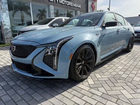 Used 2025 Cadillac CT5 V Blackwing w/ Super Cruise 1 Package RWD image 3