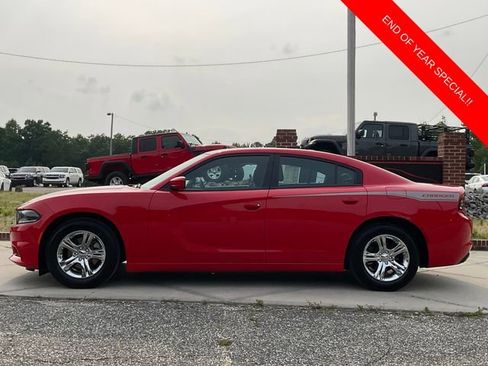 Used 2022 Dodge Charger SXT image 4