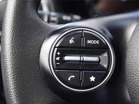 Used 2023 Kia Soul LX w/ LX Technology Package image 10