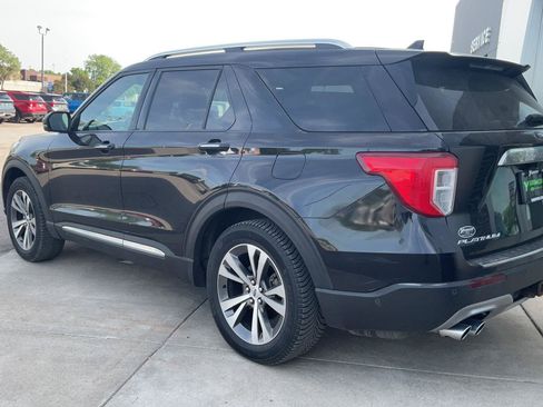 Used 2020 Ford Explorer Platinum w/ Premium Technology Package AWD/4WD image 6