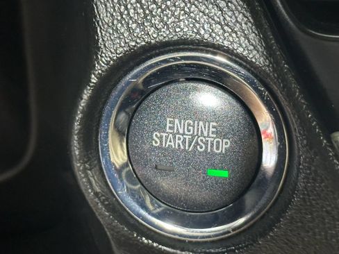Used 2018 GMC Yukon XL SLT w/ HD Trailering Package AWD/4WD image 34