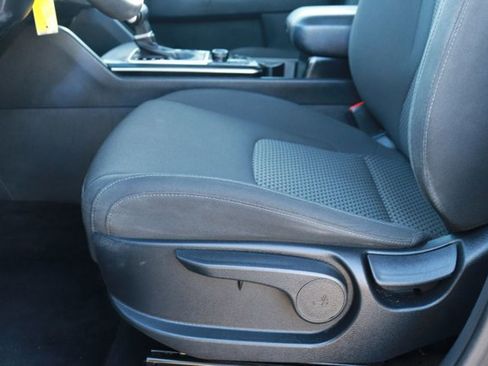 Used 2023 Kia Sportage LX image 9