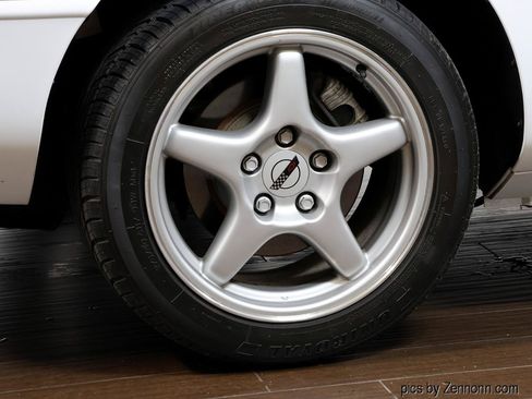 Used 1995 Chevrolet Corvette Convertible RWD image 16