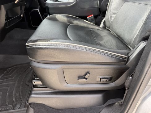 Used 2024 RAM 2500 Laramie image 28