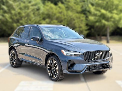 New 2026 Volvo XC60 T8 Ultra w/ Protection Package Premier AWD/4WD image 4