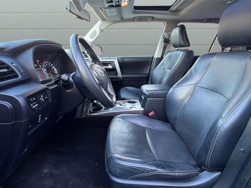 Used 2014 Toyota 4Runner Limited image 26