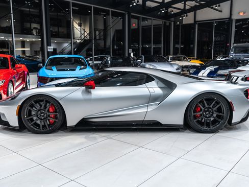 Used 2019 Ford GT image 39