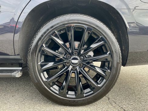 Used 2025 Cadillac Escalade Sport Platinum w/ LPO, ONYX Package AWD/4WD image 18