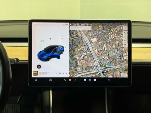 Used 2018 Tesla Model 3 Long Range image 14