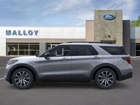 New 2026 Ford Explorer ST-Line image 3