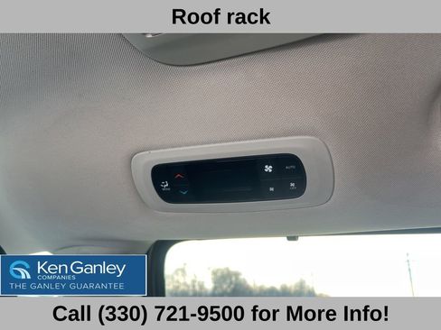 Used 2018 Chrysler Pacifica Touring-L image 47