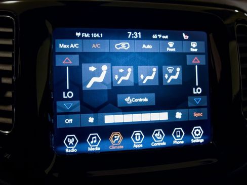 Used 2020 Jeep Compass Limited AWD/4WD image 19