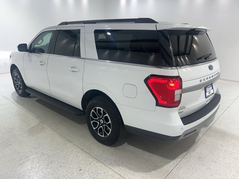 Used 2024 Ford Expedition Max XLT image 3