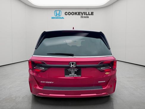 Certified 2025 Honda Odyssey Touring image 8