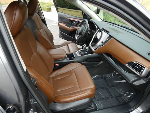 Used 2021 Subaru Outback Touring XT image 27