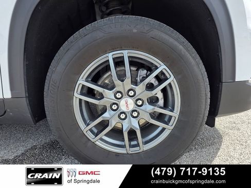 Used 2025 GMC Acadia Elevation FWD image 31
