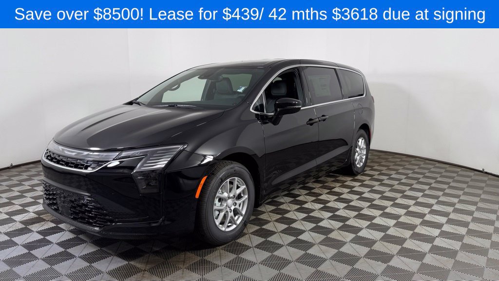 New 2027 Chrysler Pacifica Select FWD image 3