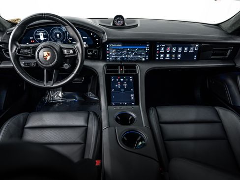 Certified 2024 Porsche Taycan GTS image 12