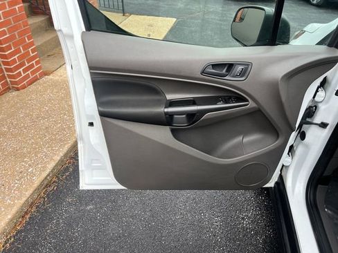 Used 2020 Ford Transit Connect XL image 22