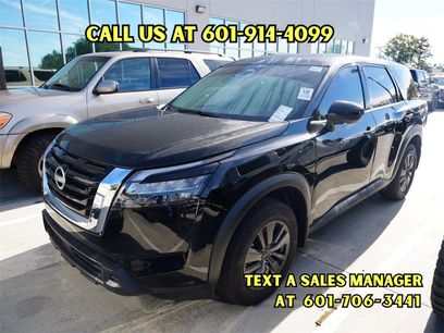 Used 2024 Nissan Pathfinder S