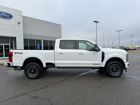 New 2026 Ford F250 Platinum image 2