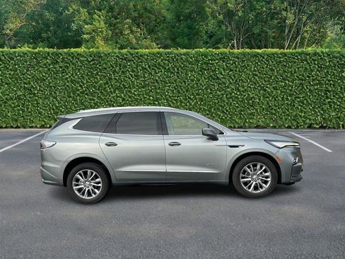 Used 2023 Buick Enclave Avenir w/ Avenir Technology Package image 2