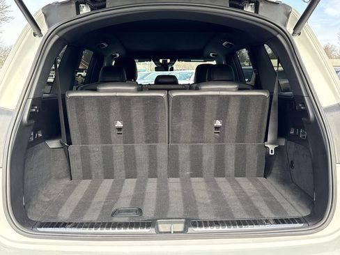 Used 2024 Mercedes-Benz GLS 450 4MATIC image 17