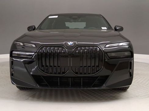 New 2026 BMW 740i 740i w/ Premium Package image 4