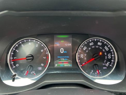 Used 2021 Toyota RAV4 LE image 18