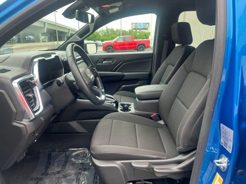 Used 2024 GMC Canyon Elevation w/ Convenience Package RWD image 5
