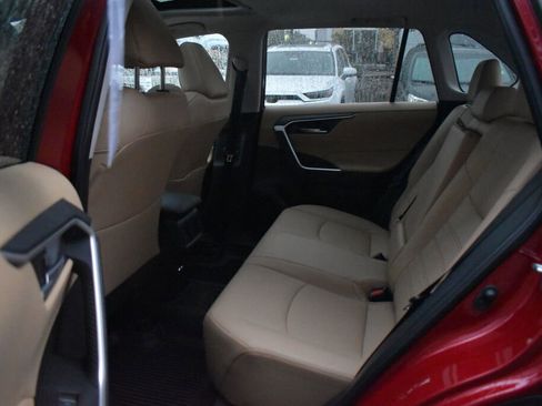 Certified 2025 Toyota RAV4 XLE Premium image 20