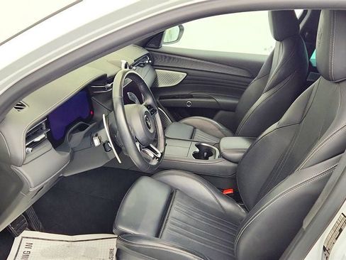 Used 2023 Maserati Grecale Modena image 22