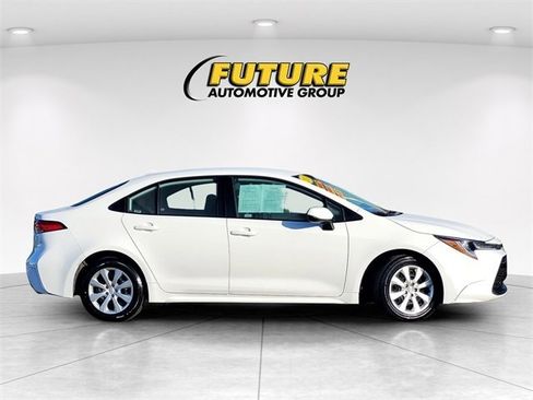 Used 2024 Toyota Corolla LE image 4