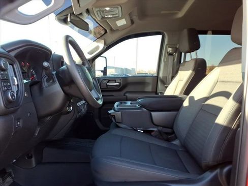 Used 2024 Chevrolet Silverado 2500 Custom w/ Custom Value Package image 24