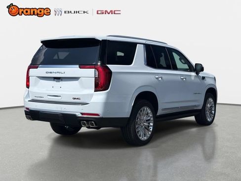 New 2026 GMC Yukon Denali w/ Denali Reserve Package AWD/4WD image 3
