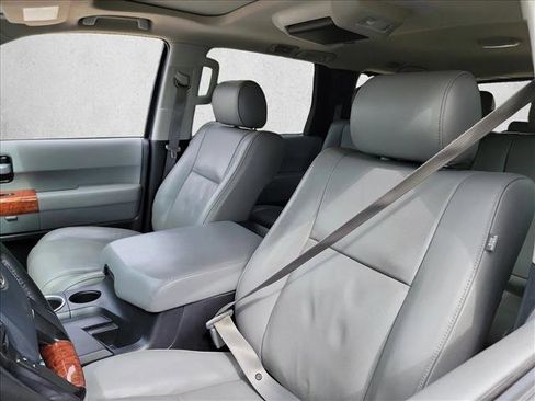 Used 2020 Toyota Sequoia Platinum AWD/4WD image 13