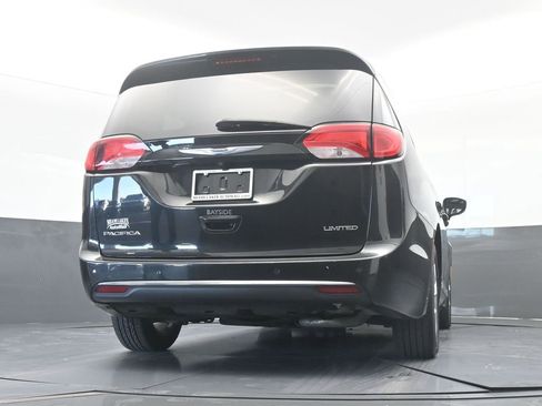 Used 2019 Chrysler Pacifica Limited image 63