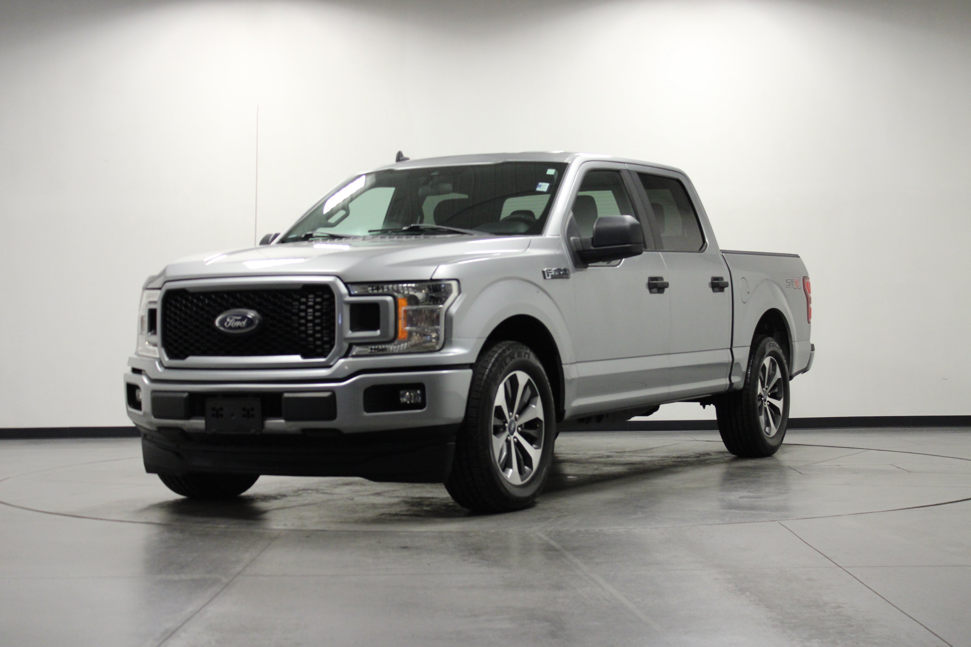 Used 2020 Ford F150 XL w/ Equipment Group 101A Mid RWD image 8