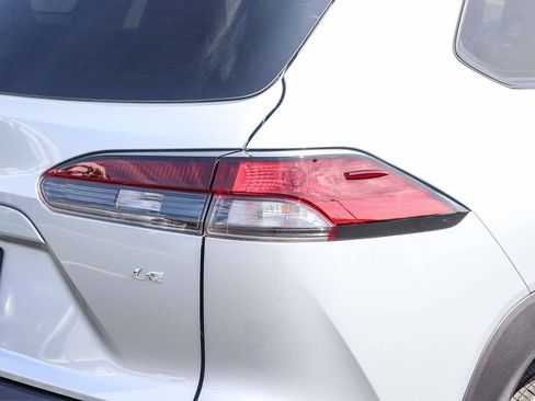 Certified 2026 Toyota Corolla Cross LE w/ Moonroof Package FWD image 8
