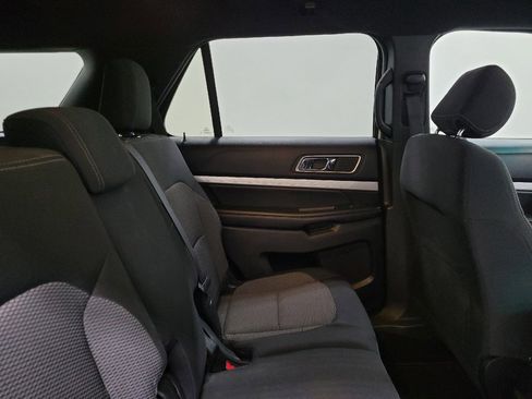 Used 2016 Ford Explorer XLT w/ Equipment Group 201A image 19