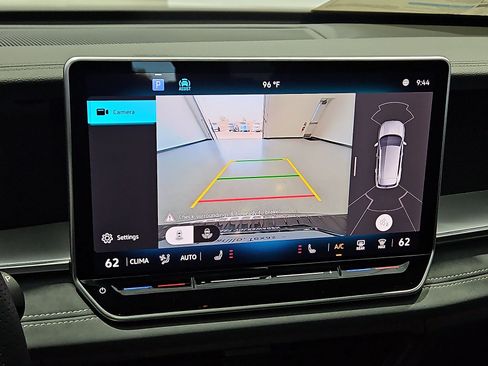 New 2026 Volkswagen Tiguan SE R-Line FWD image 19