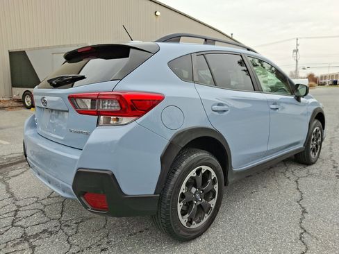 Used 2021 Subaru Crosstrek 2.0i image 4