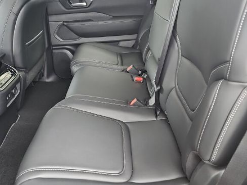 New 2026 Nissan Armada SV image 4