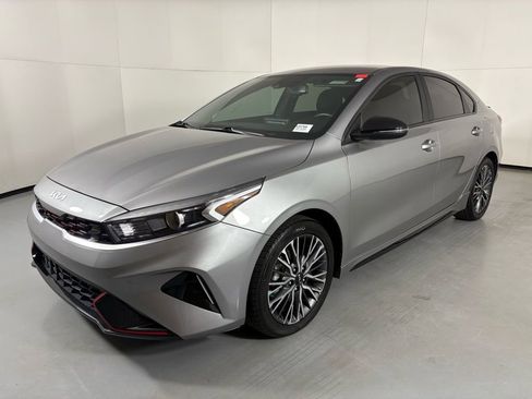 Used 2023 Kia Forte GT-Line image 4