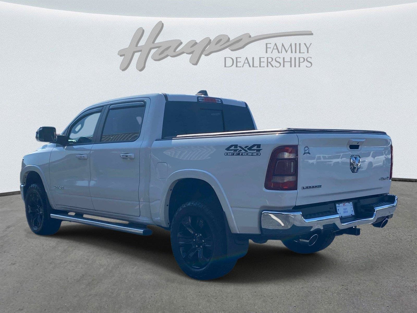 Used 2020 RAM 1500 Laramie AWD/4WD image 8